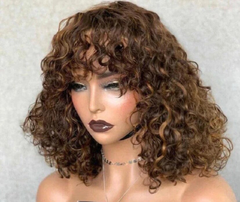 Perruque frange ondulée