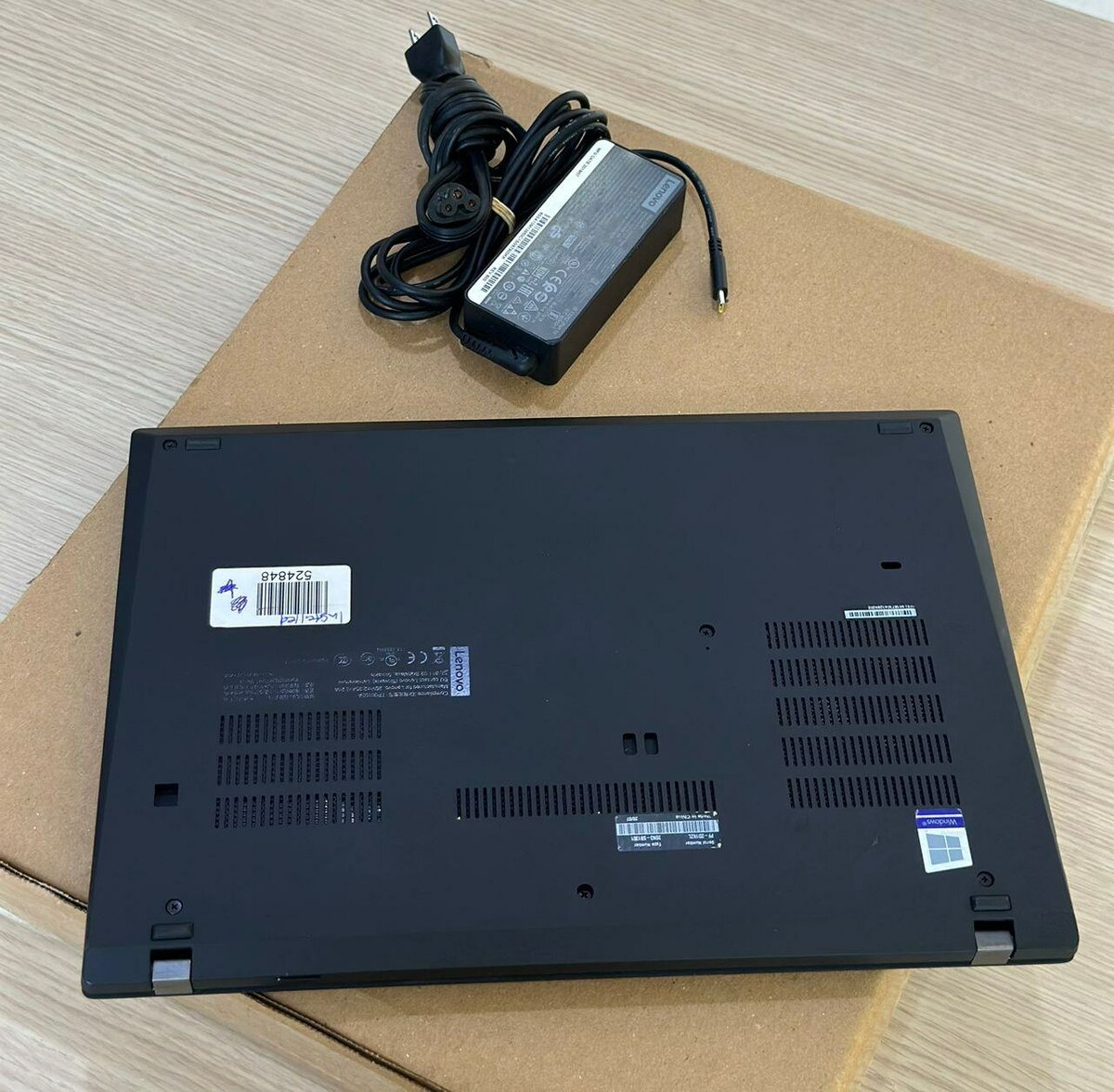 Lenovo Thinkpad T490