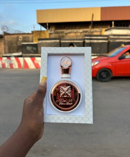 Parfum féminin élégant