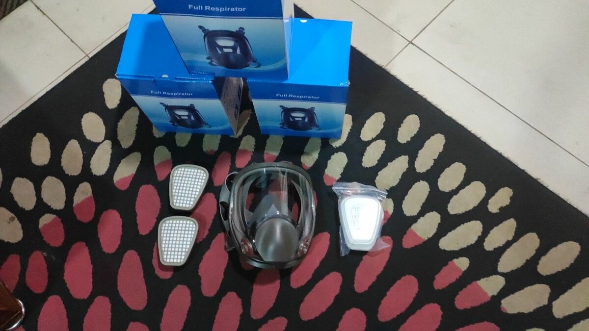 Fullface chemical respirator