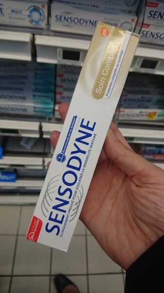 Sensodyne Soin Combiné - Tube de pâte dentifrice