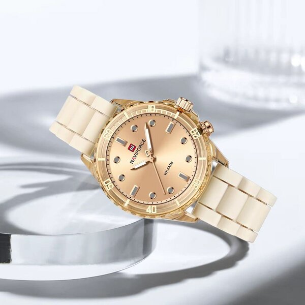 Montre étanche Naviforce élégante
