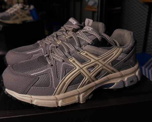 ASICS KAHANA 8