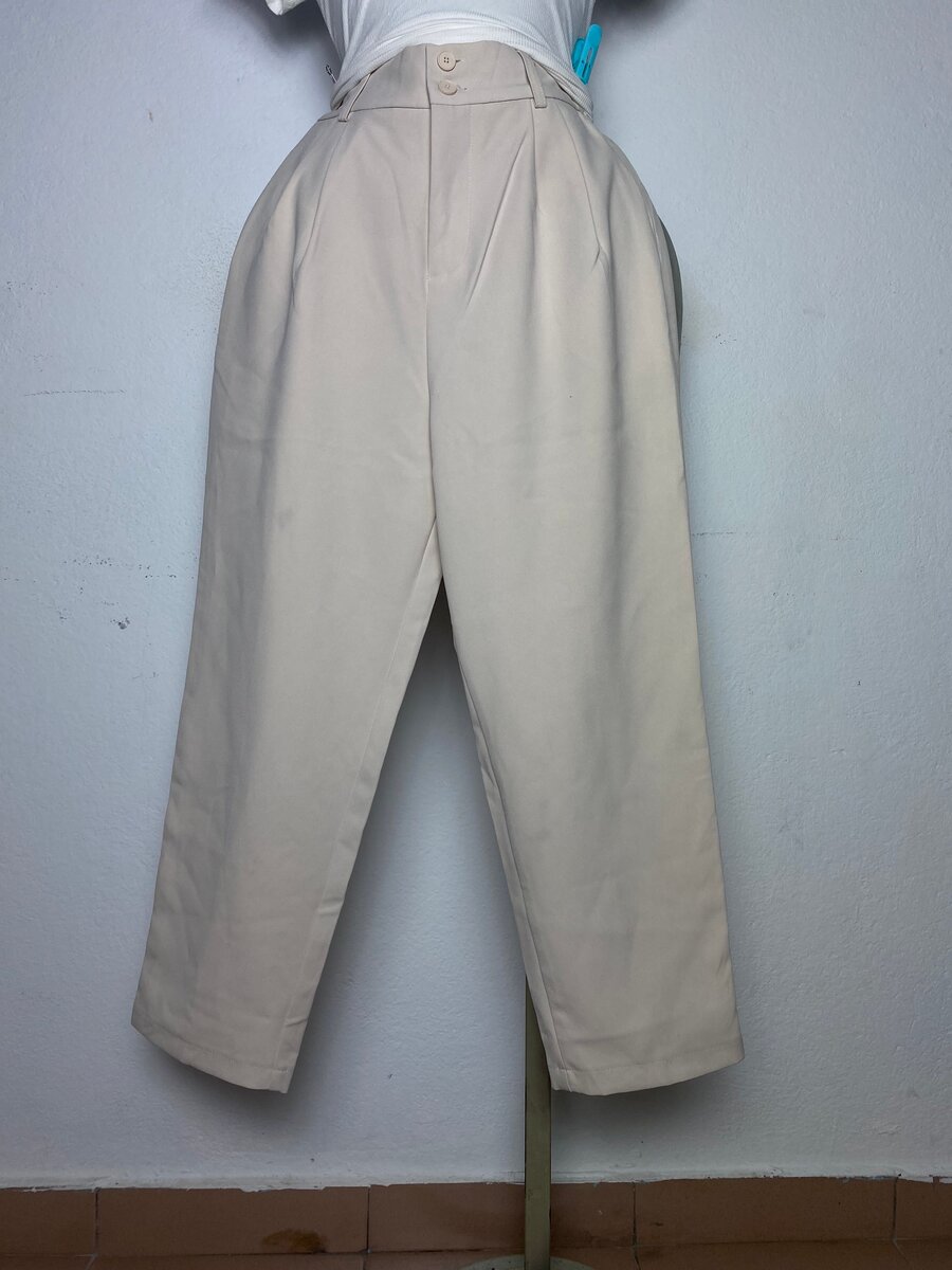 Pantalon beige taille haute