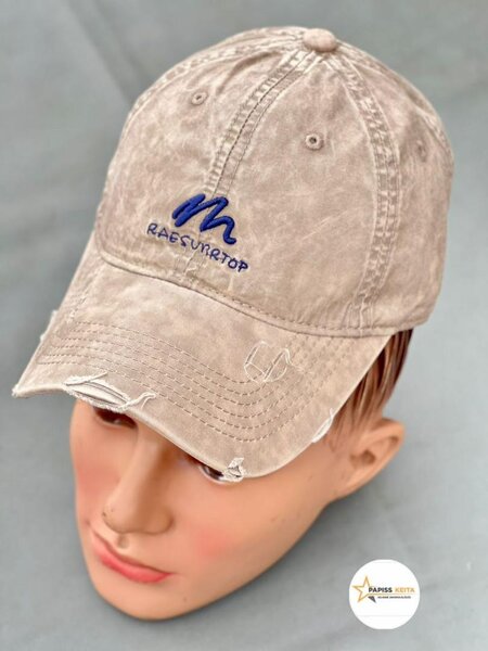 Casquette décontractée beige