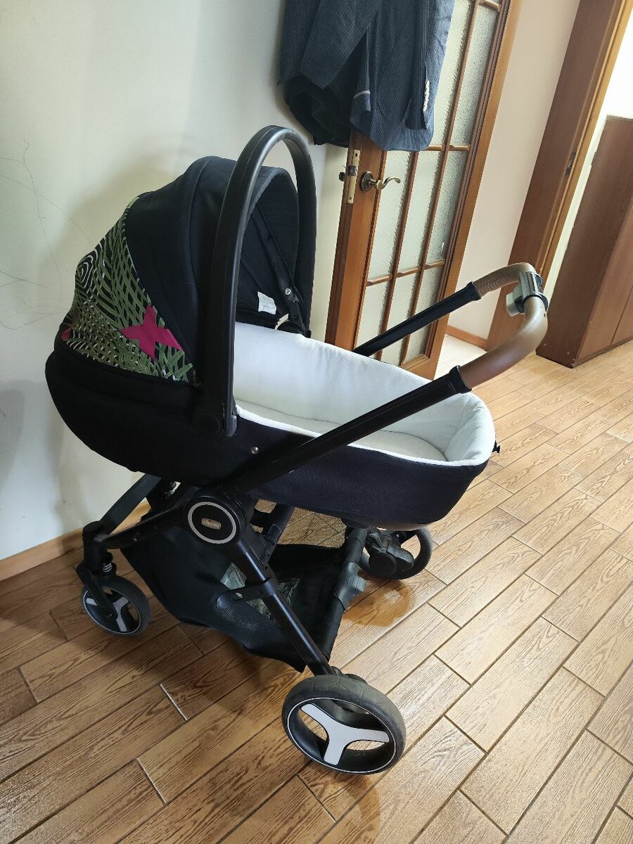 Коляска Chico