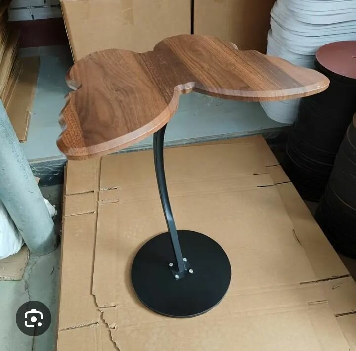 Table d'appoint design moderne