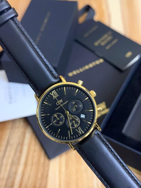 Montre élégante classique DW