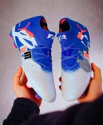 Chaussures de football légères