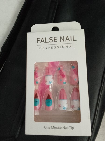 Des faux ongles de qualité