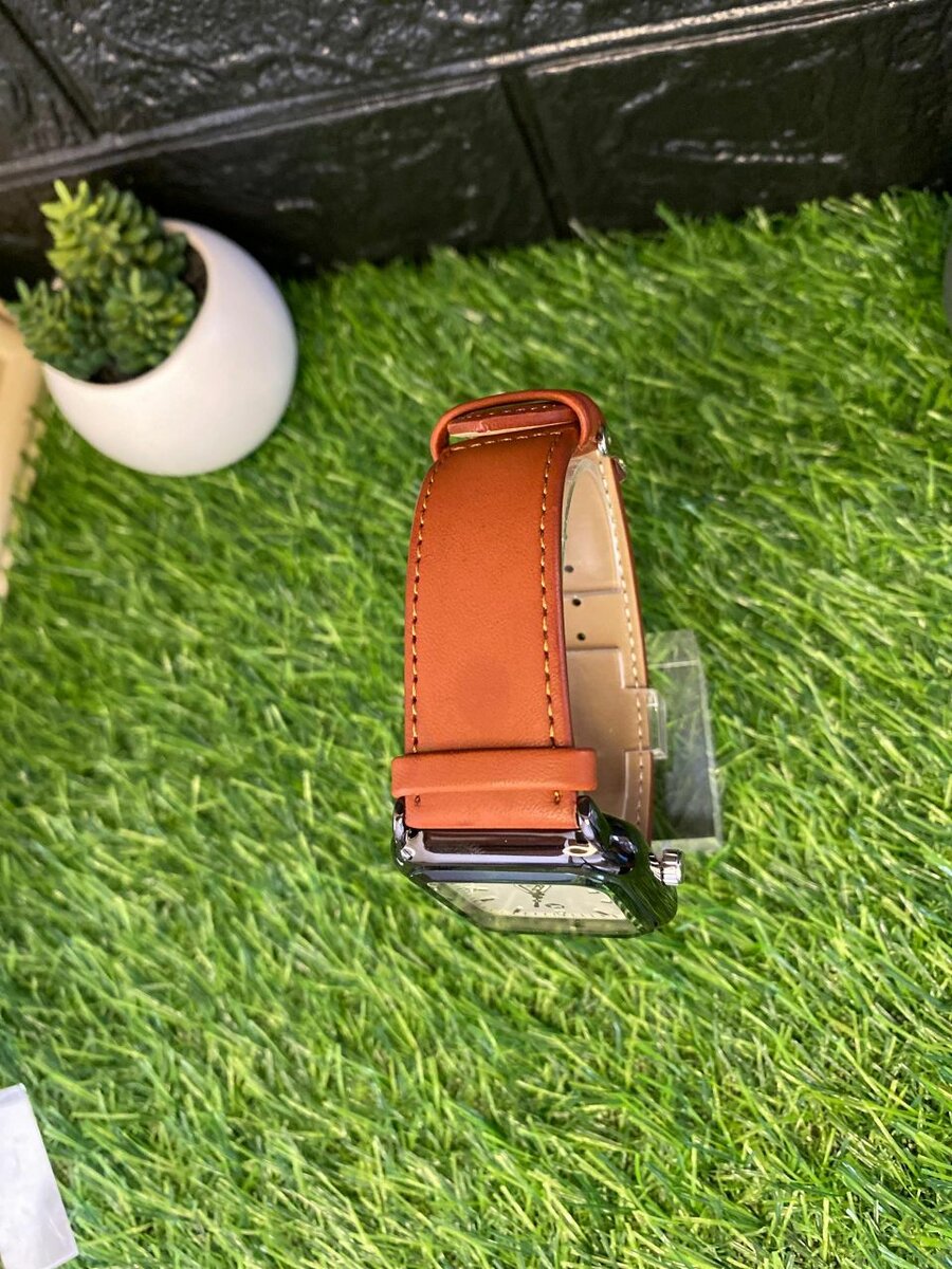 Montre Carrée AmbertIME Élégante