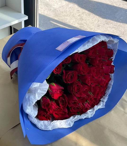 букет красных роз