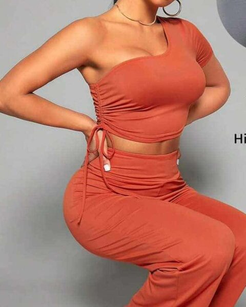 Ensemble jupe et haut asymétrique pour femmes