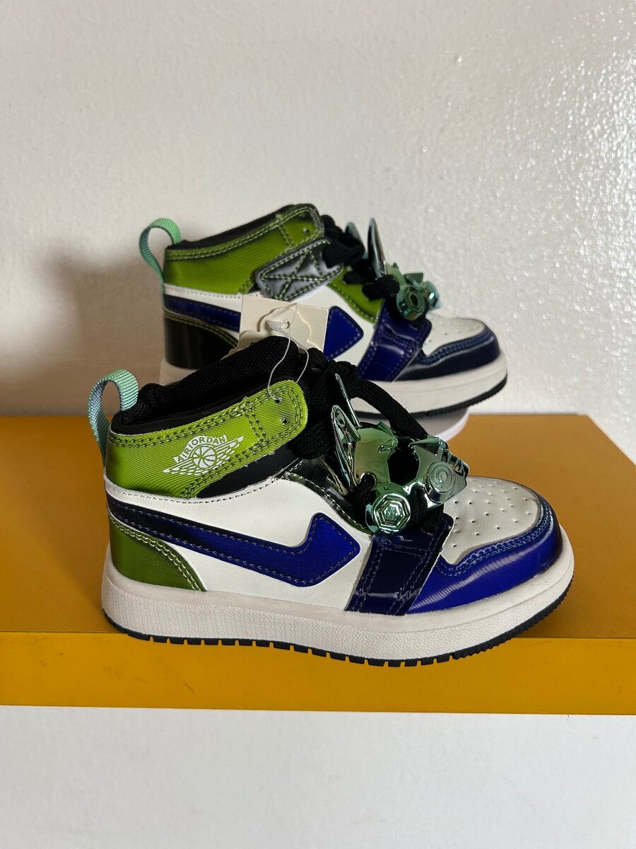 Chaussures montantes de p29  à p37