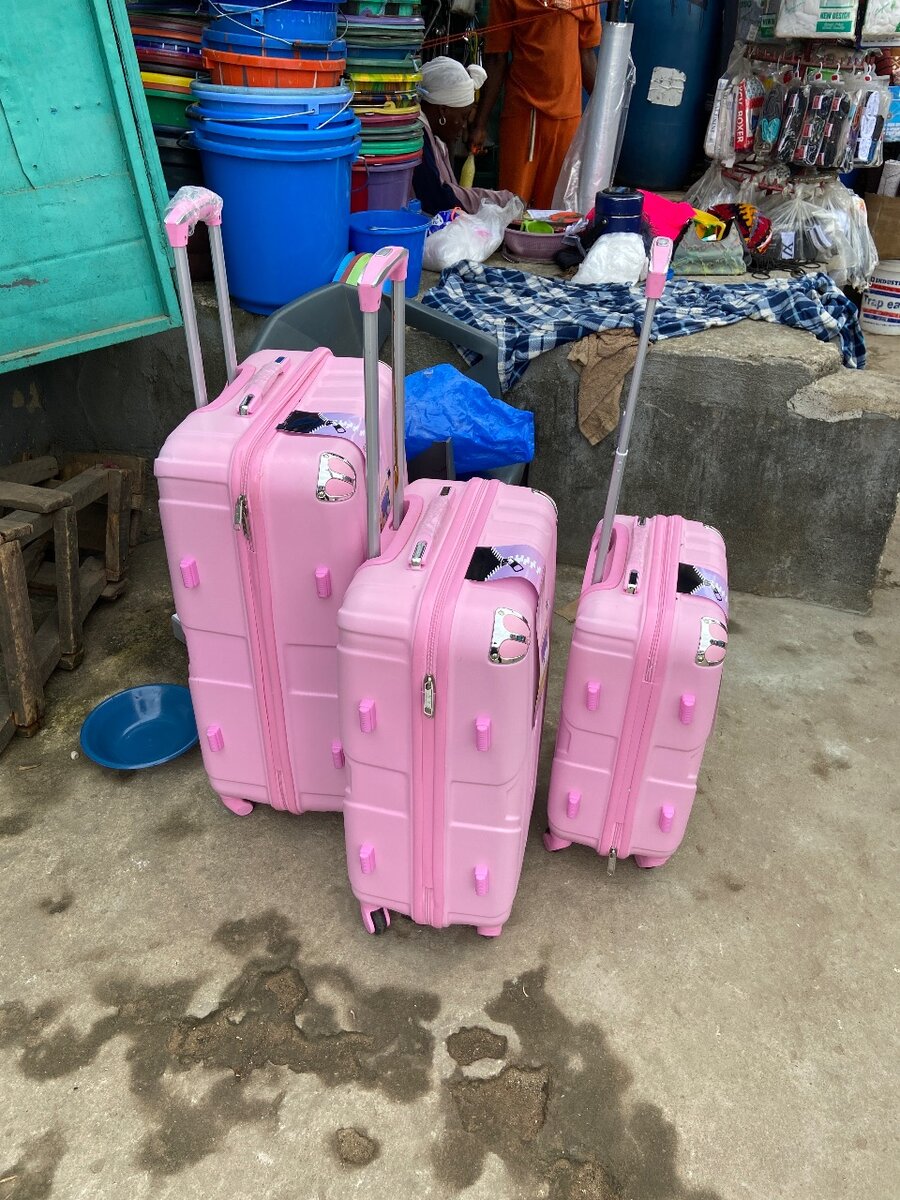 Set de Valises Roses à Roulettes