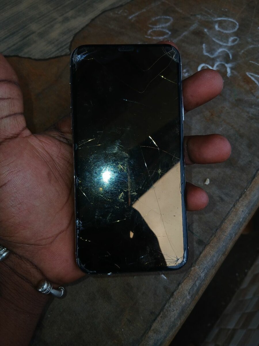 iPhone X antichoc cassé