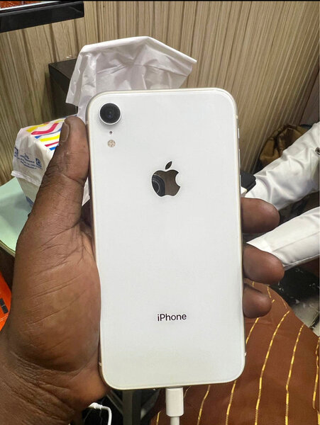 iPhone XR Blanc 64 Go