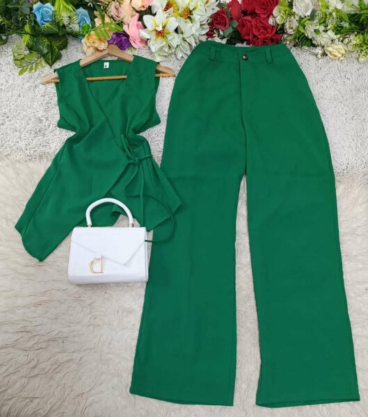 Ensemble élégant blouse et pantalon