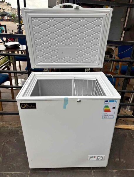 Congélateur coffre 200L