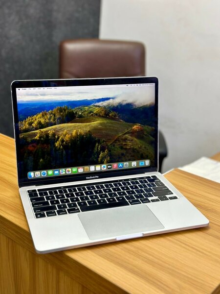 2022 Macbook Pro M2 chip Silver color. 8/256gb very neat