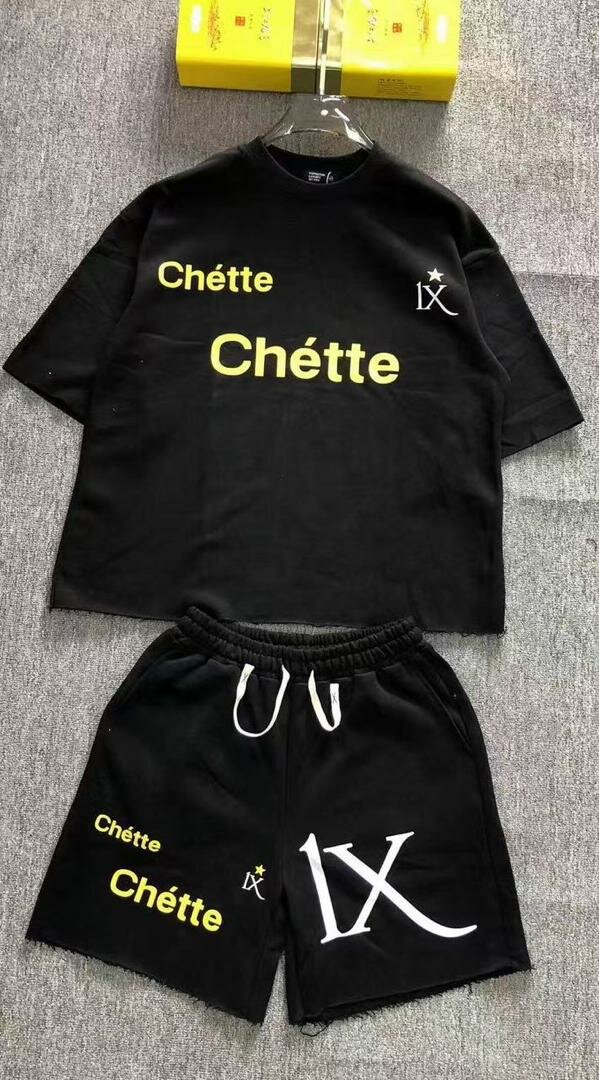 Ensemble T-shirt et Short