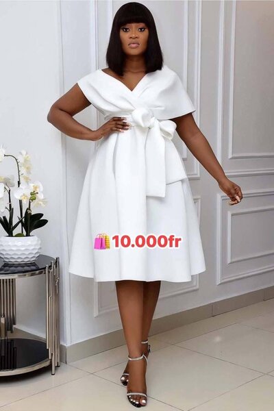 Robe Élégante avec Ceinture