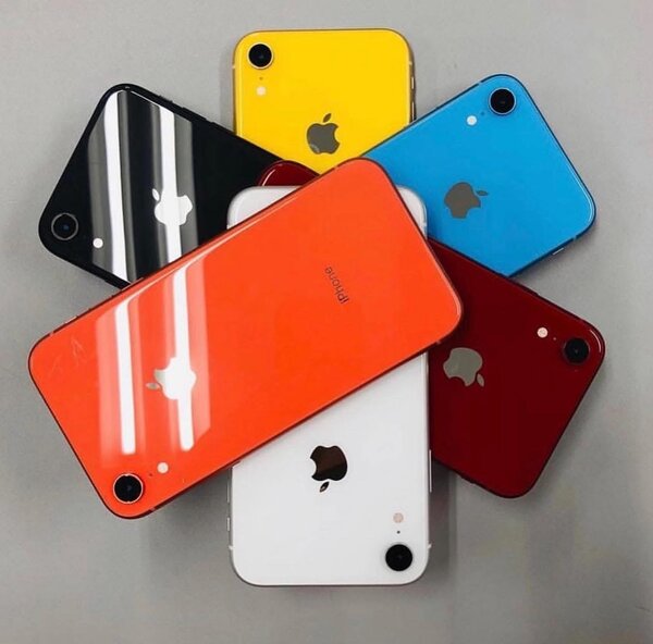 iPhone XR QASI NEUF 64 giga