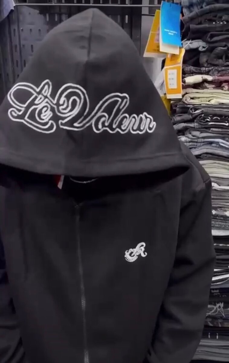 Sweat à capuche 'Le Voleur'