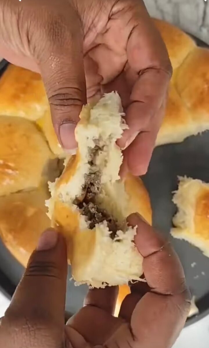 Pain fouré à la viande