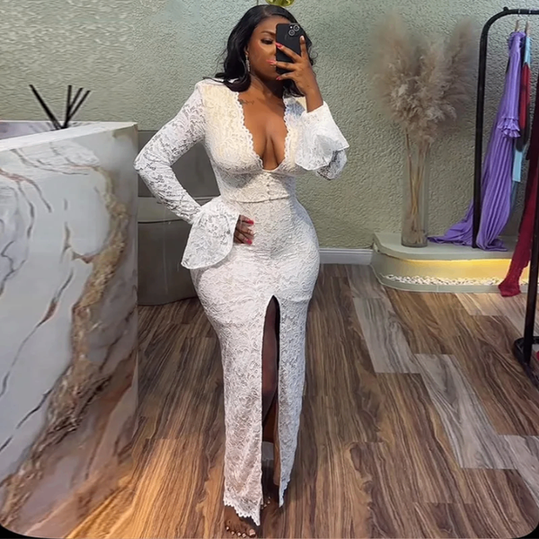 Combinaison en dentelle blanche élégante