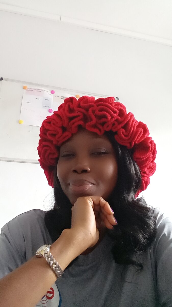 Chapeau ondulé crochet colorés