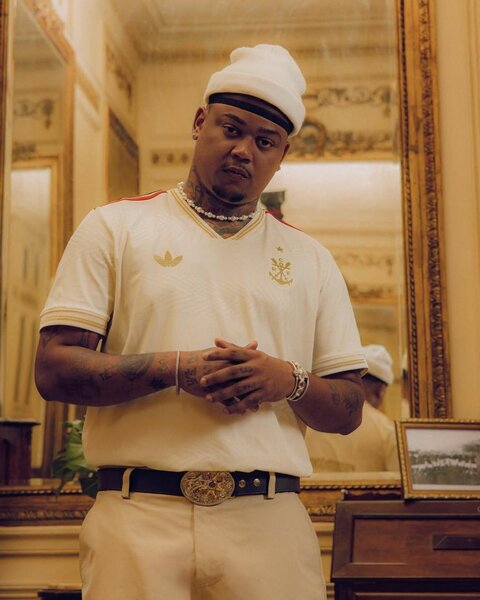 Maillot de football blanc élégant