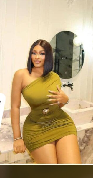 Robe élégante femme soirée