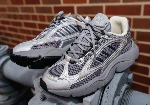 Baskets Adidas ozmillen