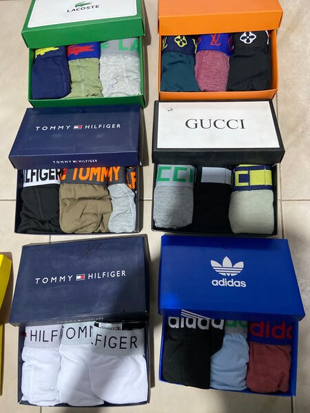 6 boxers de marque à 29000f