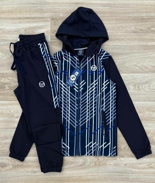 Ensemble de survêtement à capuche