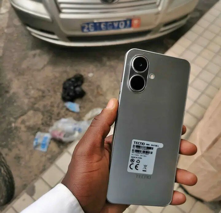 Smartphone Tecno élégant