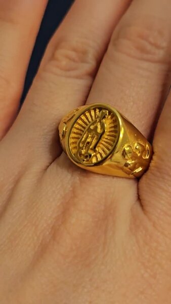 Bague en or Vierge Marie