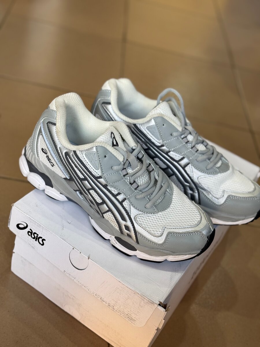 Chaussures Asics Original