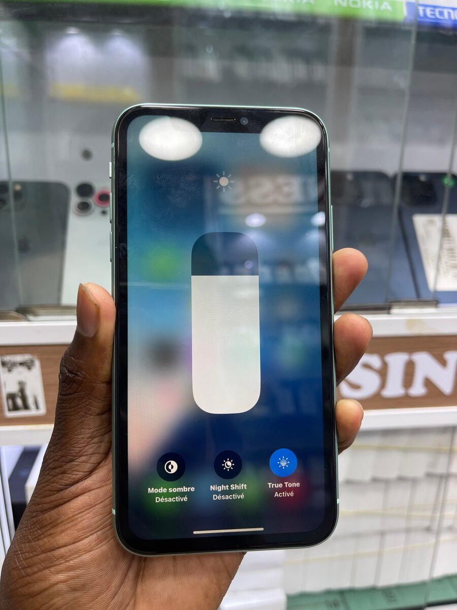 iPhone 11 Vert 64Go