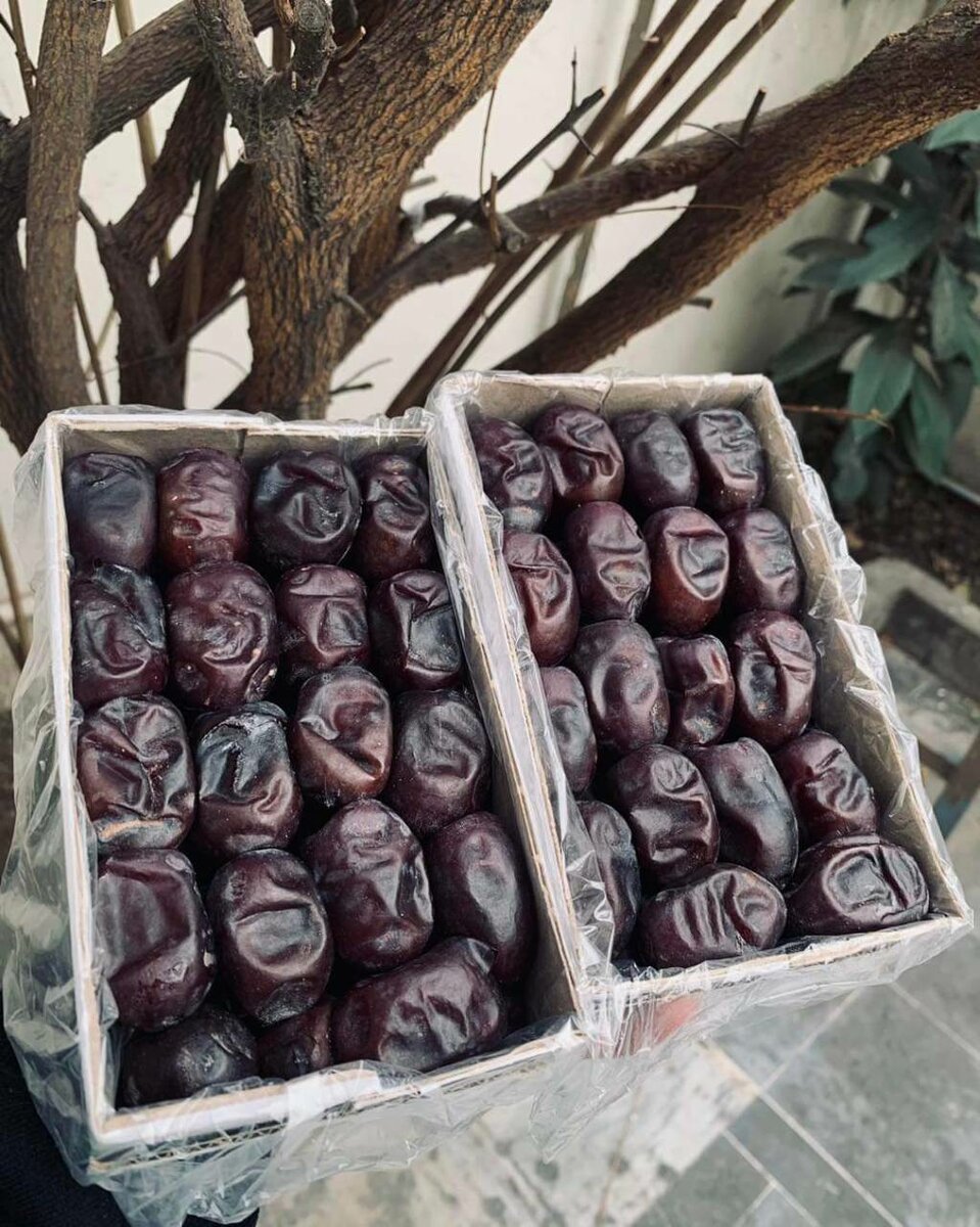 dates box