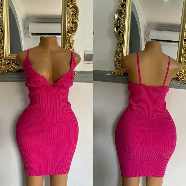 Robe moulante élégante femme