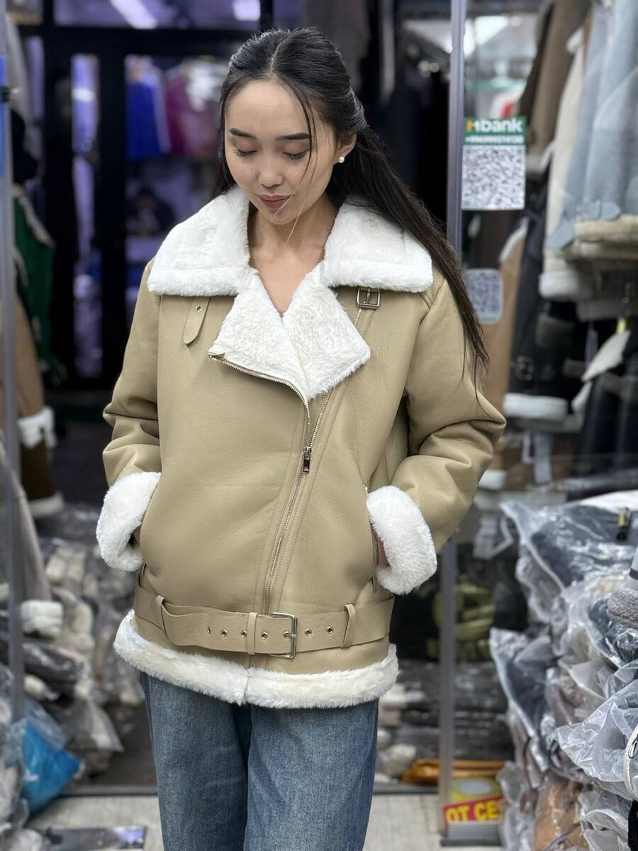 Дубленка размер М стандарт до 42-44-46 сядет