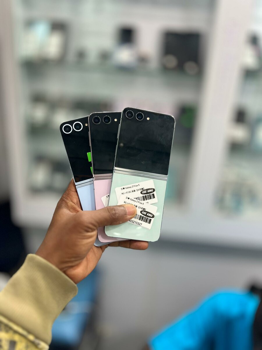 Samsung Galaxy Z FliP 5  512gi