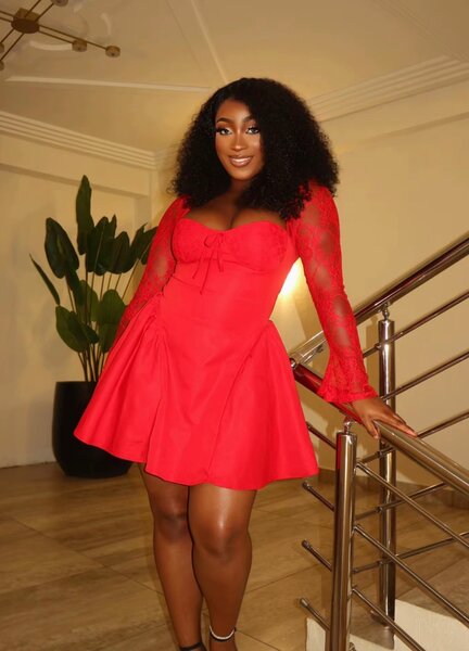 Robe rouge élégante soirée