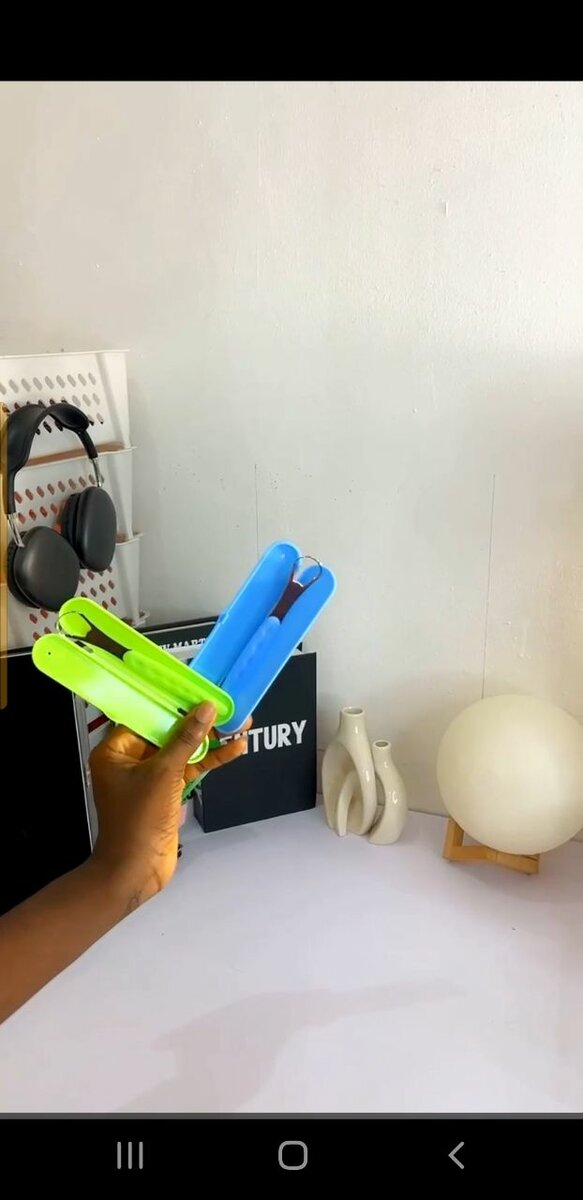 Single Tongue scraper