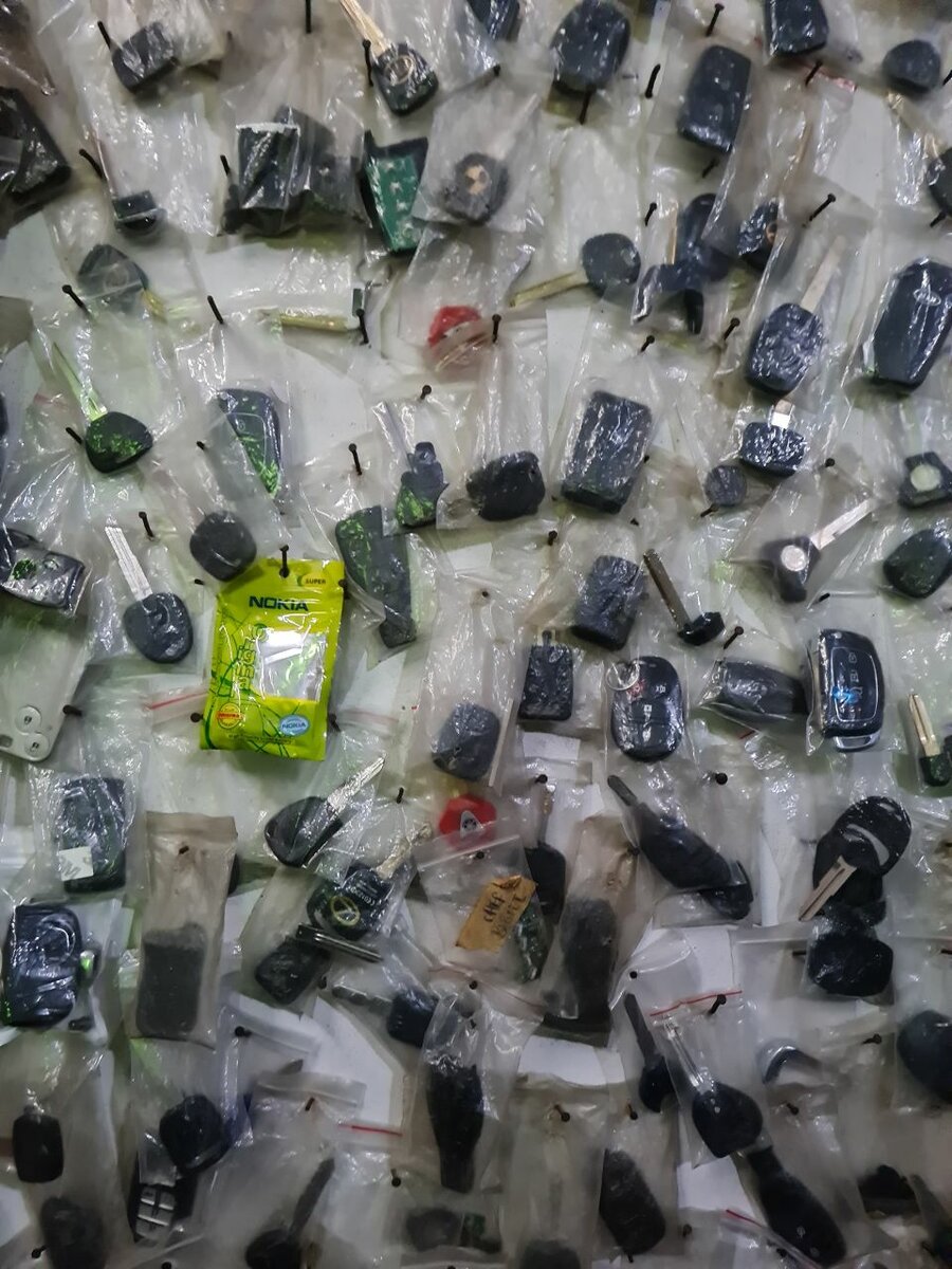 Clés de voiture avec coque