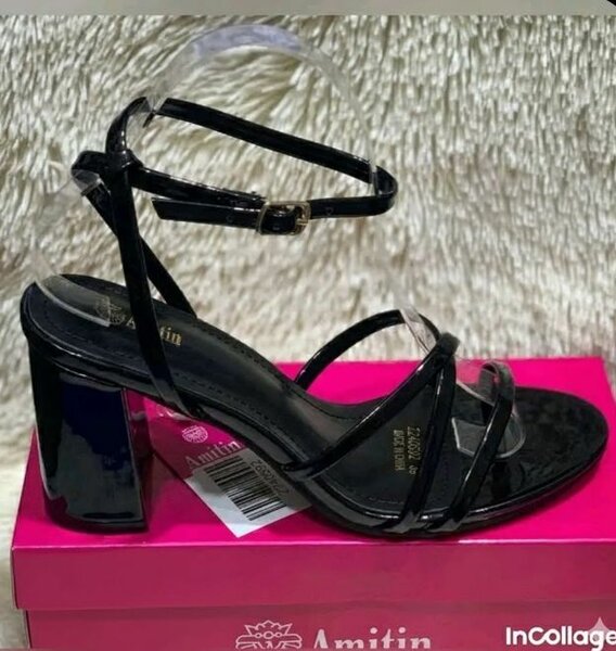 Sandales à talons noires