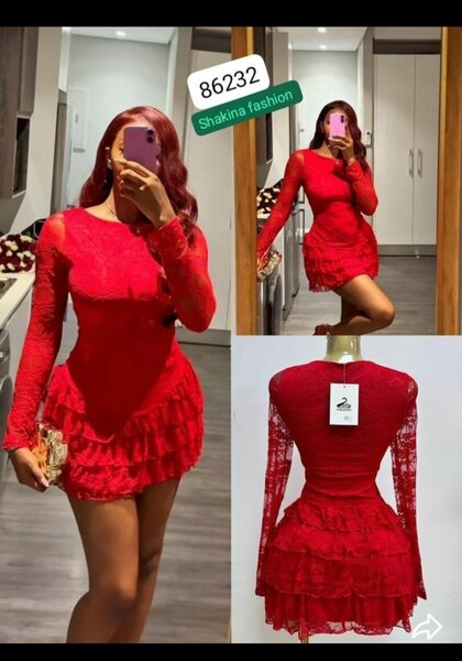 Robe Rouge Dentelle Élégante