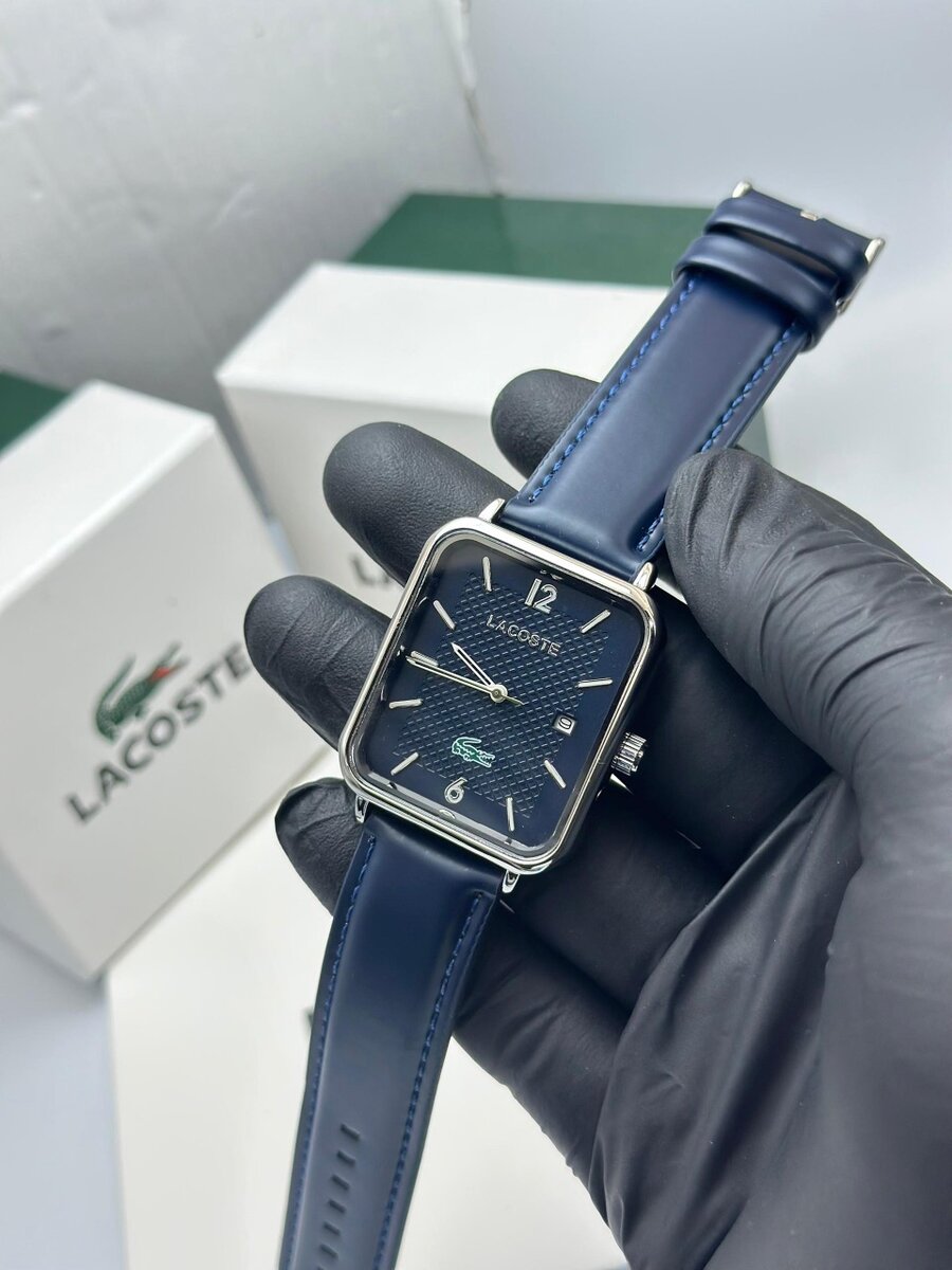 Montre Lacoste Carrée Bleue